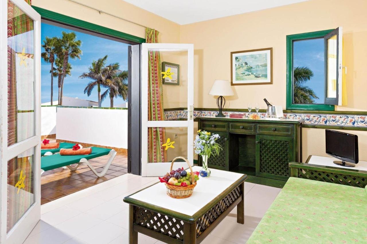 Hotel Puerto Caleta 2*